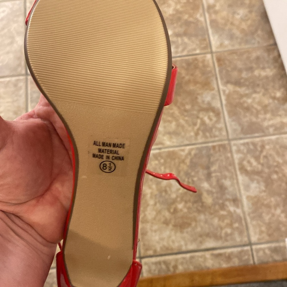 Red Heels - Picture 2 of 4